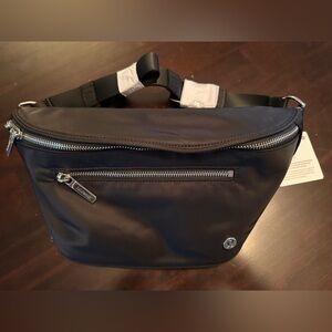 Lululemon City Essentials Belt Bag